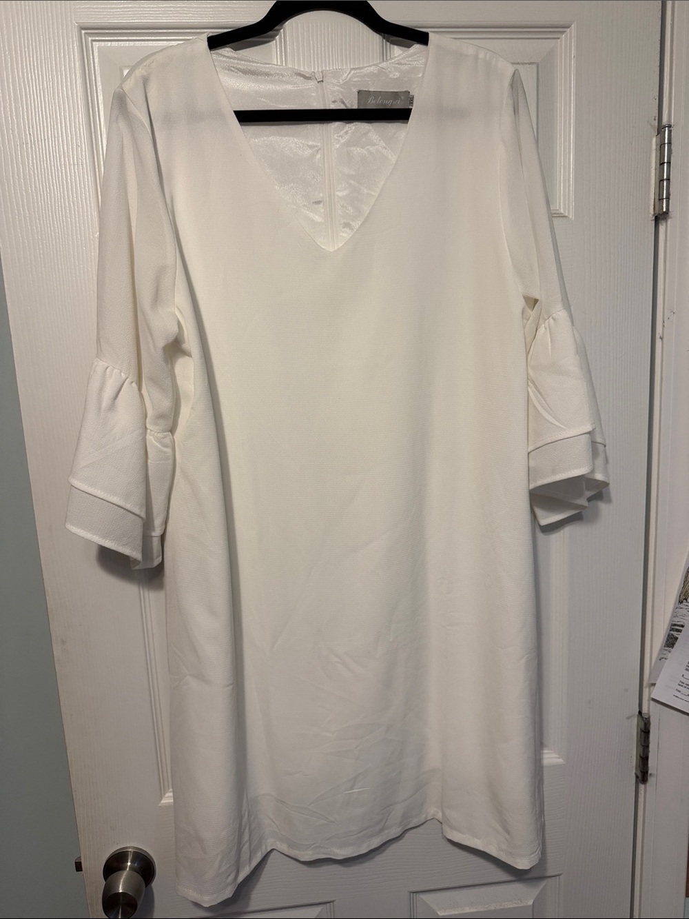 Classic White V-Neck Short Sleeve Men’s Tee